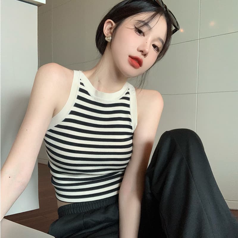 핫걸 흑인과 백인 배색 스트라이프 민소매 티셔츠 여성 캐미솔 인사이드 가져 가라. 여름 순수한 욕망 쇼트 스타일 만나는 맨위 상세 이미지 3