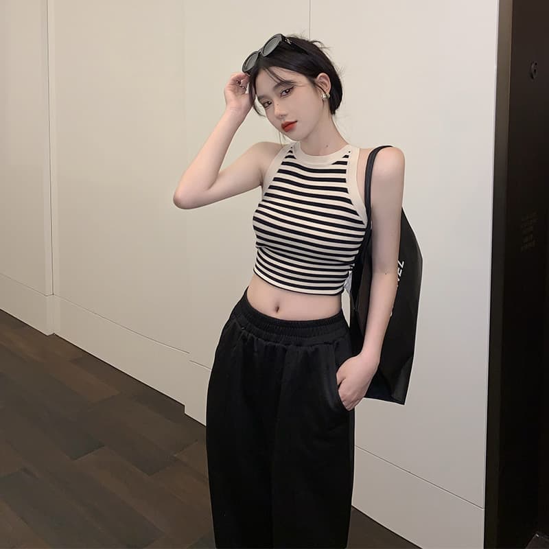 핫걸 흑인과 백인 배색 스트라이프 민소매 티셔츠 여성 캐미솔 인사이드 가져 가라. 여름 순수한 욕망 쇼트 스타일 만나는 맨위 상세 이미지 4