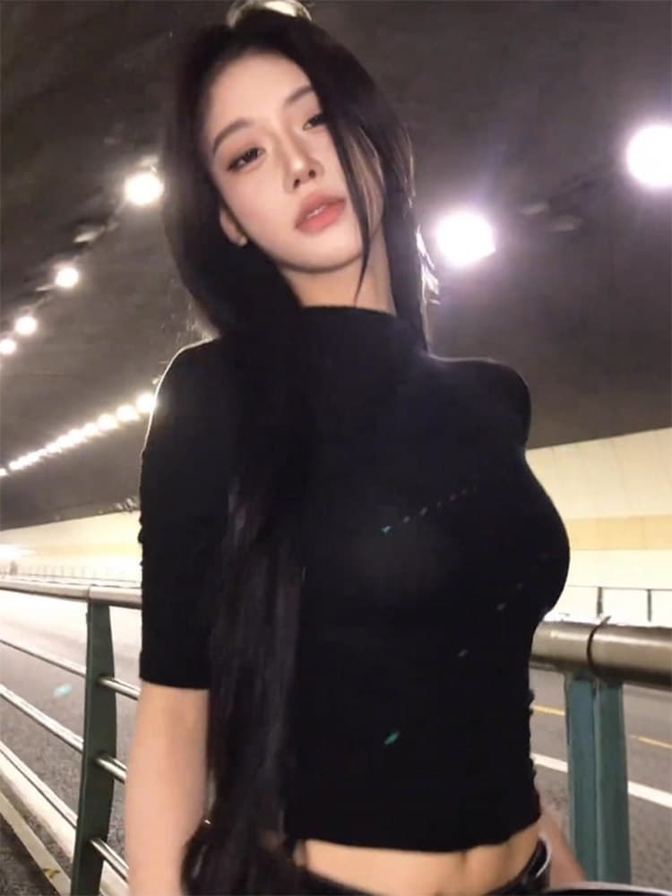 아메리칸 차가운 매운맛 검정색 반하이넥 긍정적 인 어깨 반팔 티셔츠 여성 봄 가을 섹시함 타이트 허리 수축 쇼트 스타일 중간 소매 맨위 상세 이미지 4