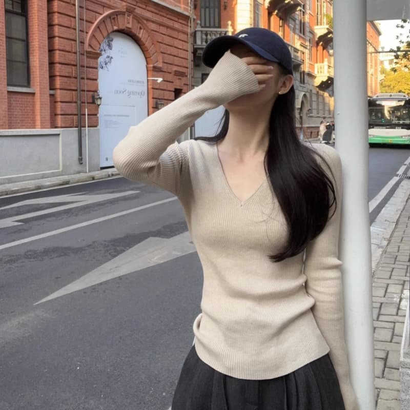 낮은 네크라인 V넥 긴팔 인사이드 가져 가라. 기본 셔츠 여성 가을 겨울철 양모 스웨터 니트 스웨터 몸매 가꾸기 타이트 쇼트 스타일 맨위 이미지 4