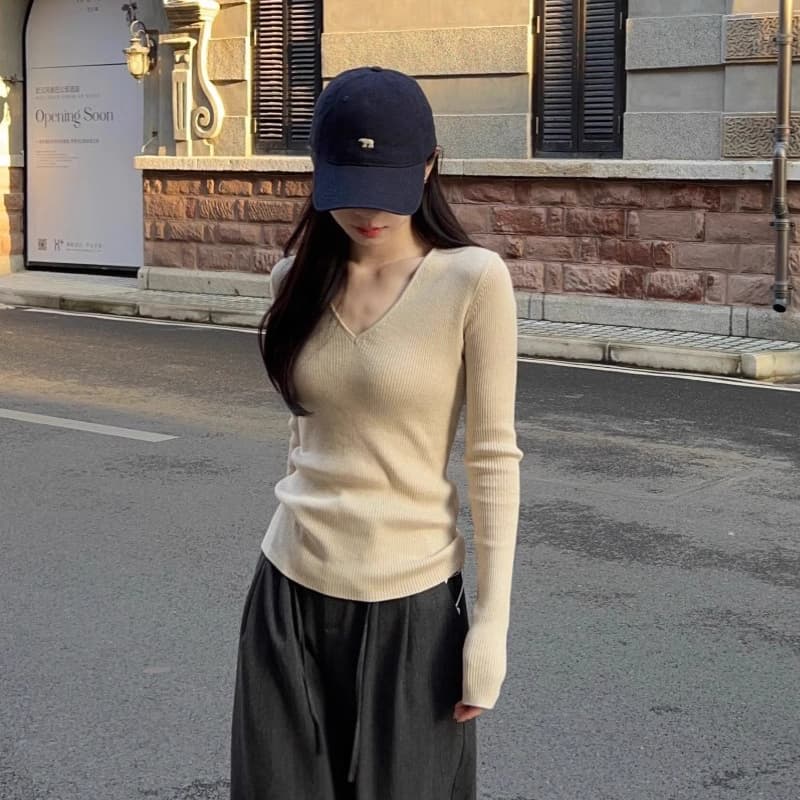 낮은 네크라인 V넥 긴팔 인사이드 가져 가라. 기본 셔츠 여성 가을 겨울철 양모 스웨터 니트 스웨터 몸매 가꾸기 타이트 쇼트 스타일 맨위 상세 이미지 4