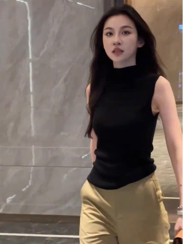 프랑스식 섹시함 검정색 얇은 스타일 니트 조끼 여성 여름 몸매 가꾸기 슬림해 보이는 주간 실크 라이 경기 서울 민소매 인사이드 잡아라. 의류 상세 이미지 1