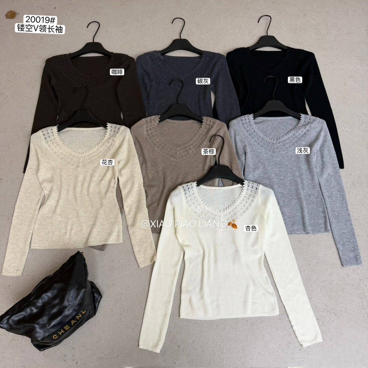 가을 켜기 새로운 품격 V넥 홀로우 아웃 몸매 가꾸기 패션 연령 감소 외국 가스 다용도 니트 스웨터 맨위 여성 상세 이미지 4