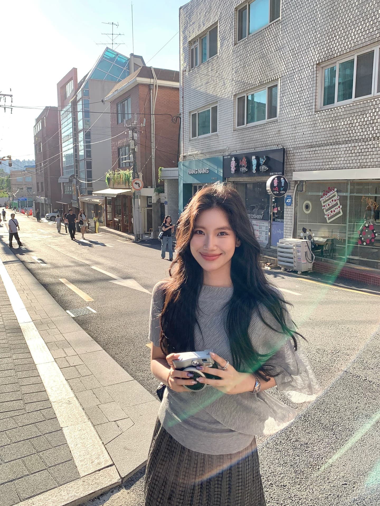 daqianwithu 필리핀 린 영화 부드럽다 프로 피부 부드러운 편안함 느긋한 숄 니트 스웨터 이미지 2