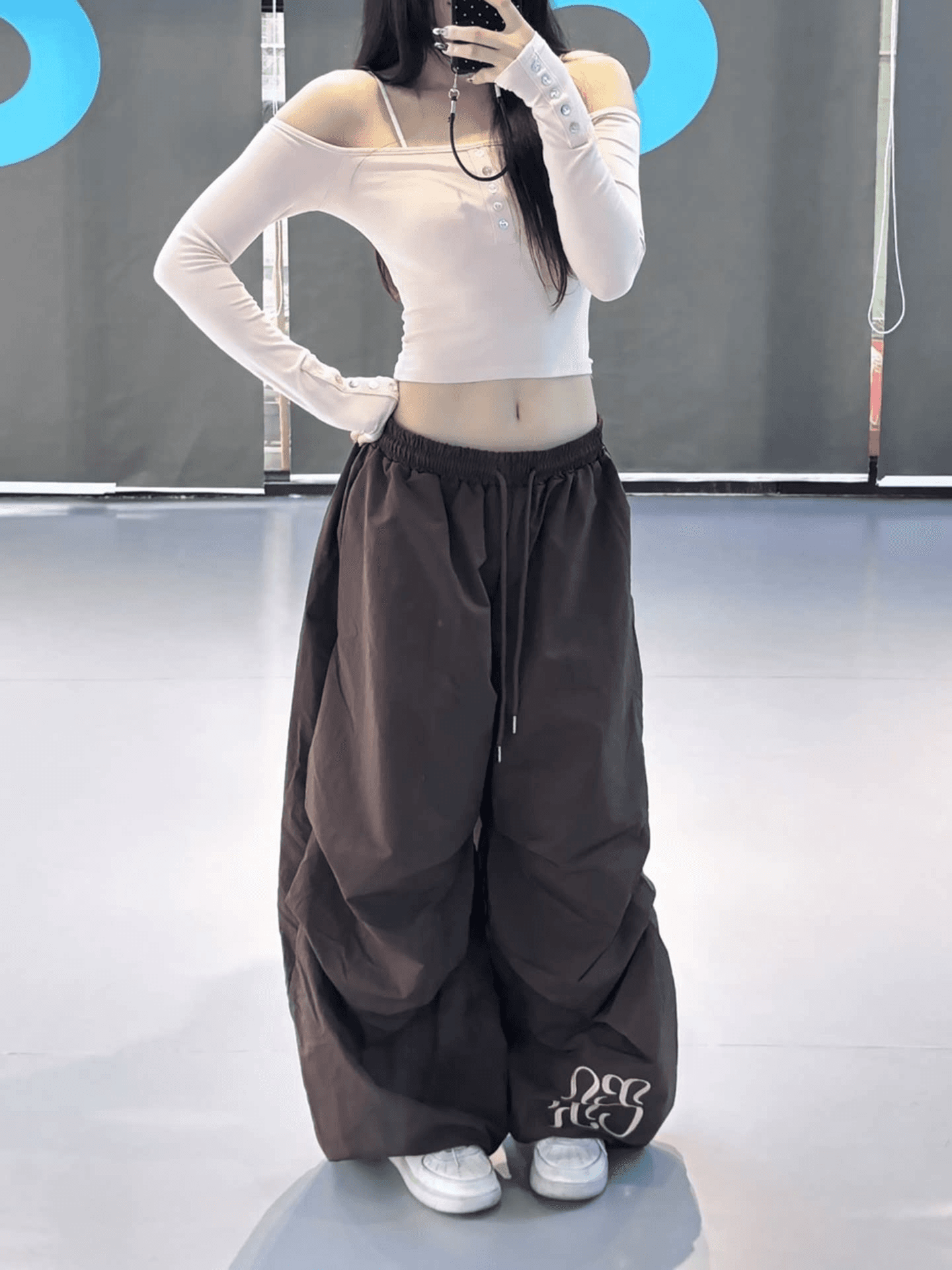 2026 봄 여름 새로운 아메리칸 웃음 하 바람 루즈핏 와이드 레깅스 바지 다용도 주름 슬림해 보이는 재즈 댄스 캐주얼 긴 바지 상세 이미지 2