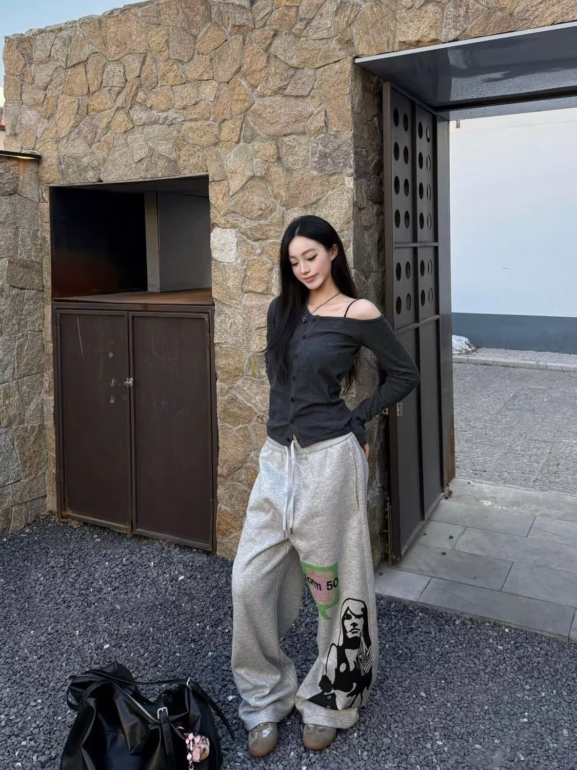 아메리칸 레트로 초상화 프린트 모통이 칼 넓은 다리 느긋한 핏 스타일 얇은 플러시 다용도 긴 바지 캐주얼 웨이 바지 상세 이미지 11