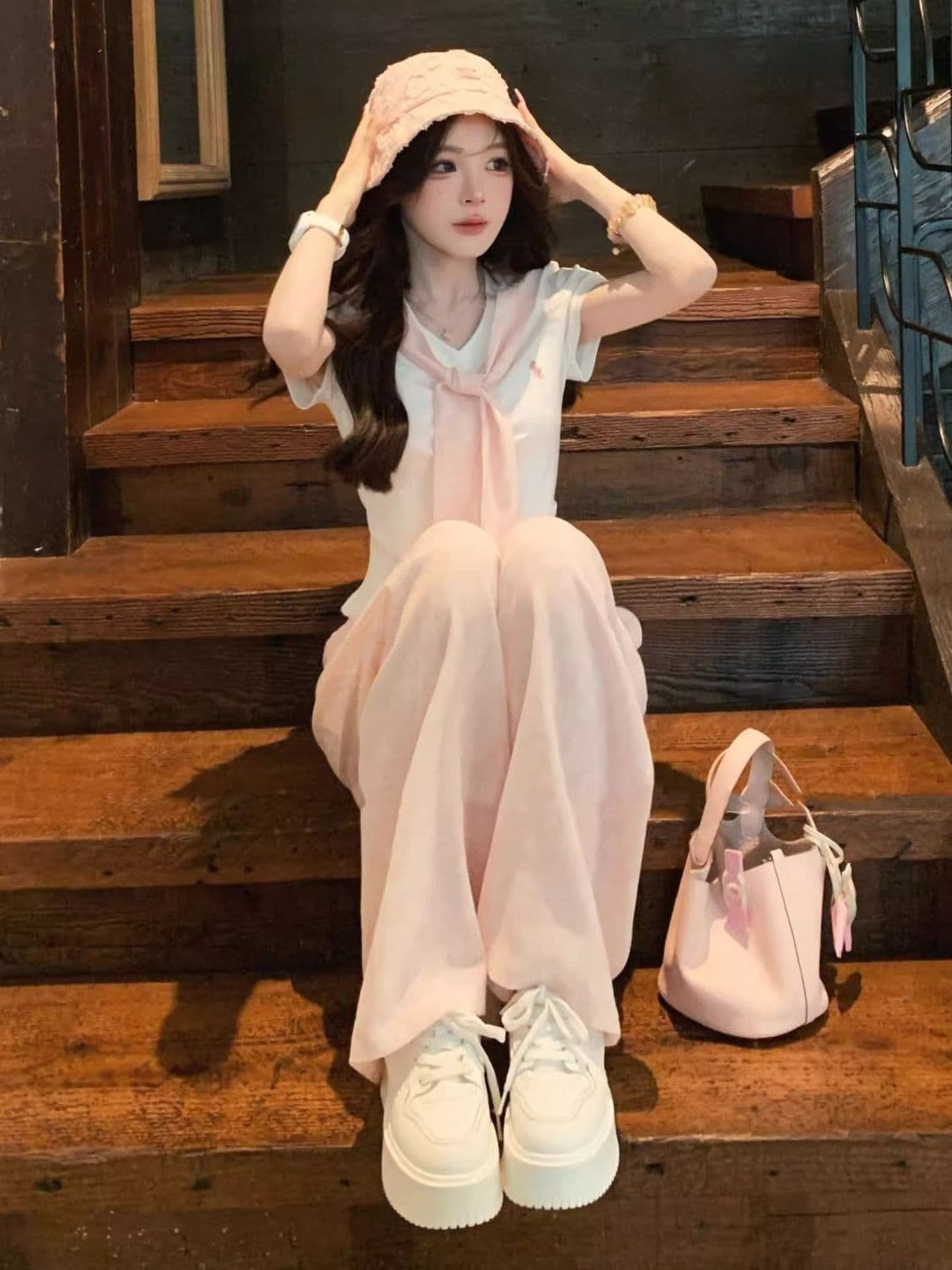 슈퍼 화재 도파민 핑크색 캐주얼 스포츠 슈트 여성 여름 연령 감소 페이크 레이어드 반팔 와이드 레그 팬츠 투피스 슈트 상세 이미지 8