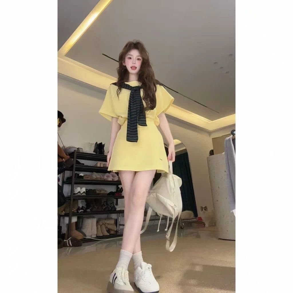 2026 여름 새로운 단색 3종 세트 캐주얼 한 부서 다용도 고급 미니멀리즘 루즈핏 세트 패션 연령 감소 이미지 2