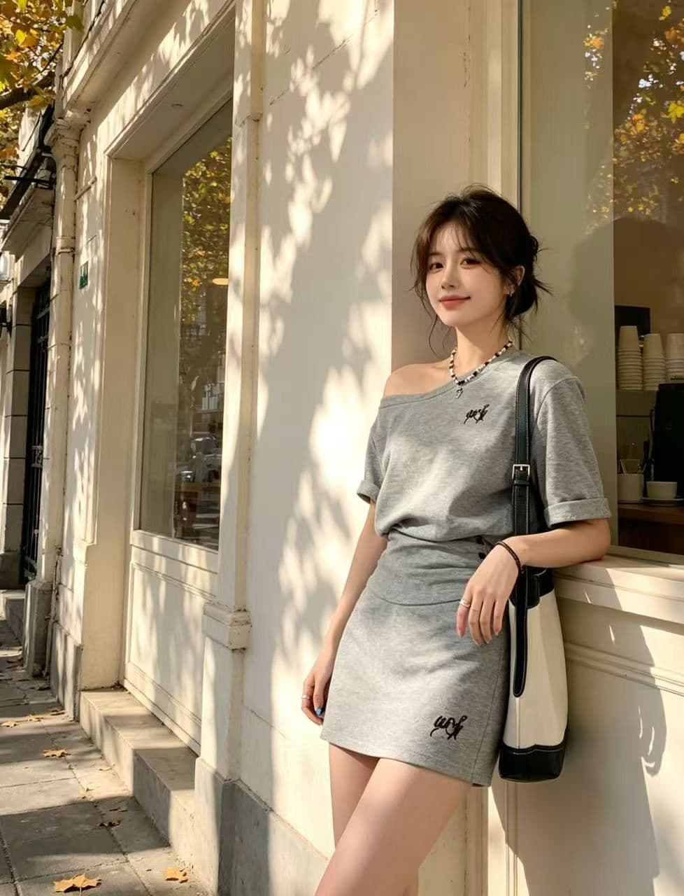 핫걸 바람 회색 오프숄더 맨위 경기 타이트 스커트 미니 스커트 세트 슬림해 보이는 디스플레이 높음 소녀 센스 초여름 캐주얼 일상 상세 이미지 2