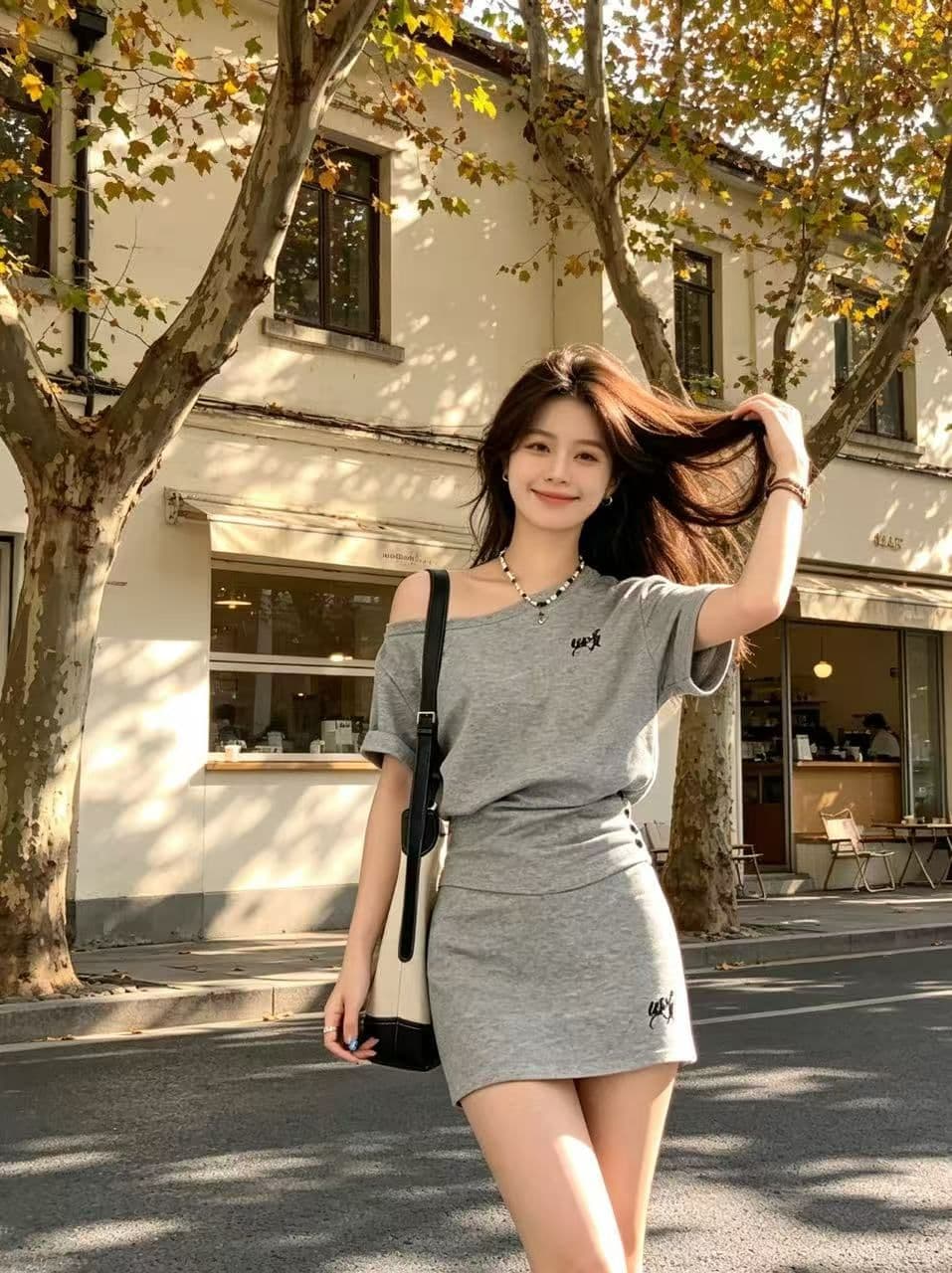 핫걸 바람 회색 오프숄더 맨위 경기 타이트 스커트 미니 스커트 세트 슬림해 보이는 디스플레이 높음 소녀 센스 초여름 캐주얼 일상 상세 이미지 4