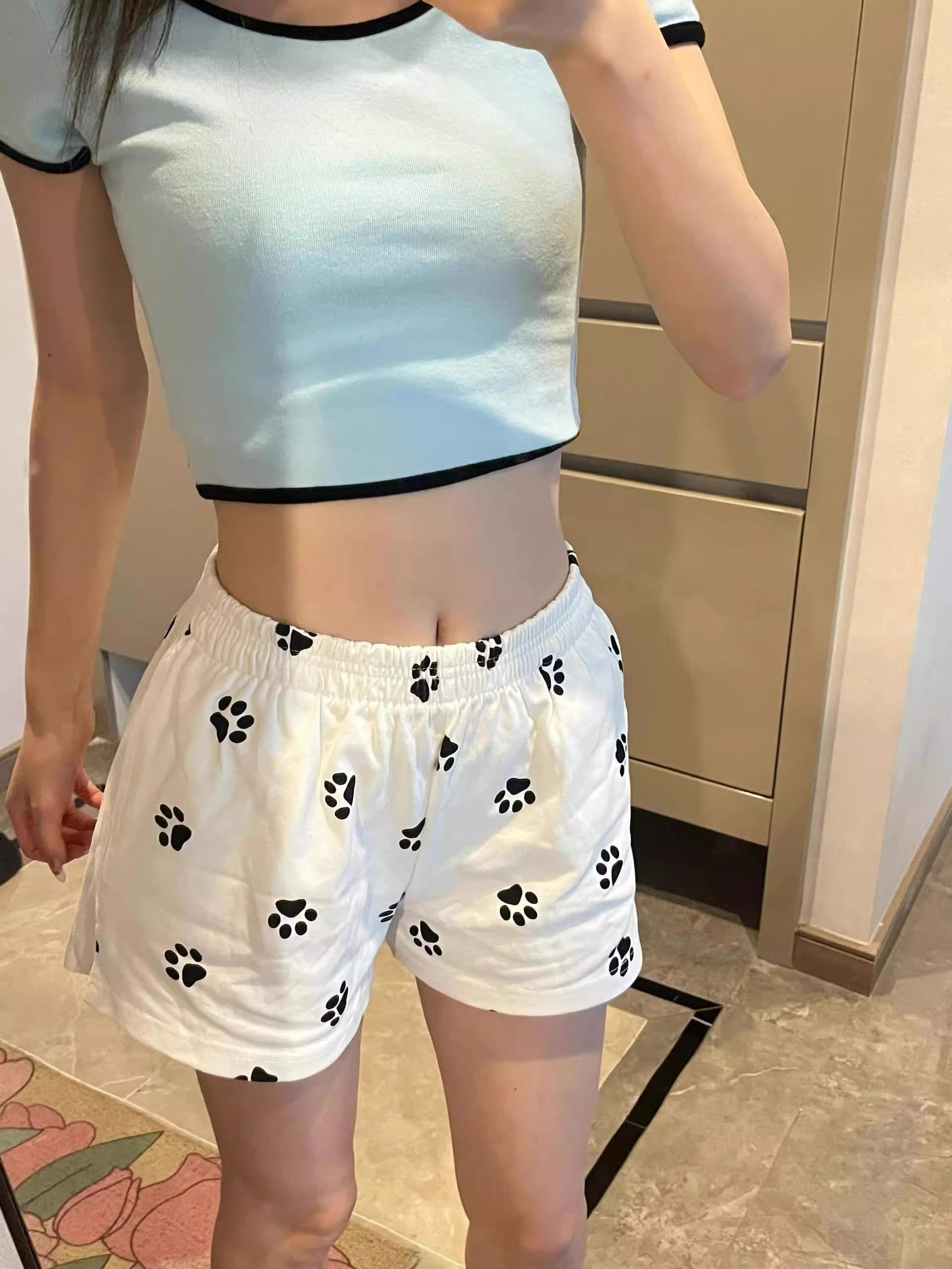 아메리칸 개 발 프린트 운동 반바지 여성 여름 얇은 스타일 루즈핏 캐주얼 외출용 한 마디 3 점 넓은 다리 뜨거운 바지 상세 이미지 3
