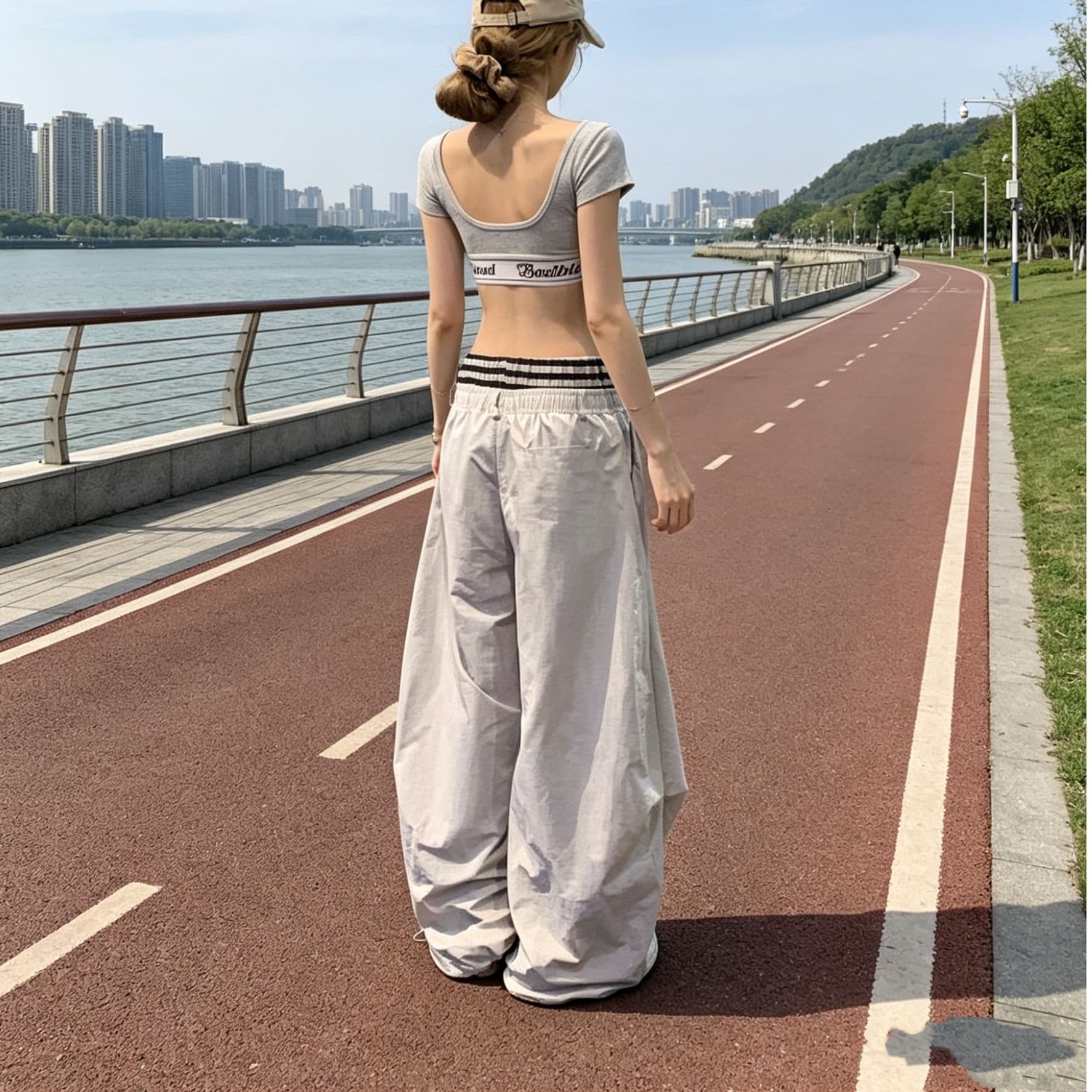 아메리칸 스트라이프 더블 허리 머리 패치워크 주름 모통이 칼 낙하산 병 바지 여성 봄 여름 새로운 루즈핏 와이드 레그 팬츠 이미지 3