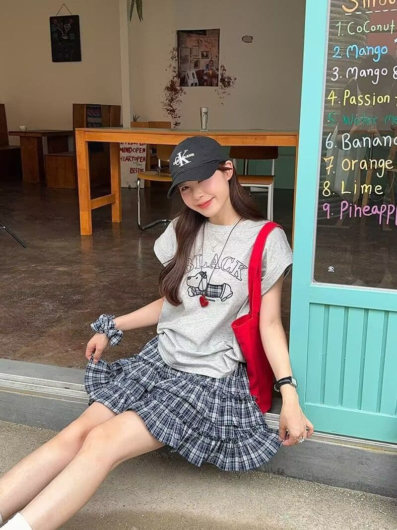 6535 당겨 프레임 사면 신축 패션 세트 여성 여름 새로운 자수 반팔 케이크 체크무늬 미니 스커트 투피스 세트 상세 이미지 7