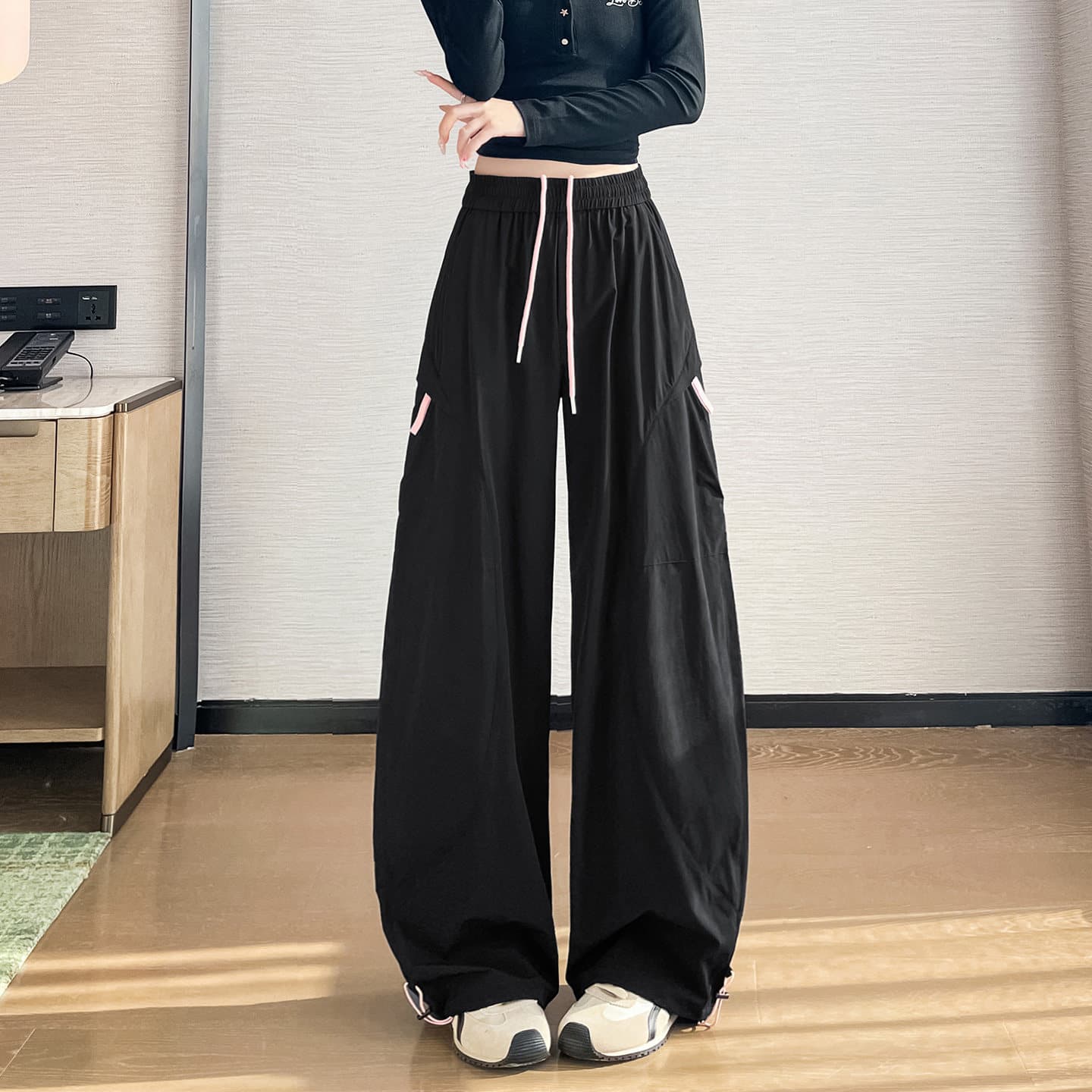 워크웨어 와이드 레깅스 바지 2026 새로운 여름 가을 얇은 스타일 도루 센스 하이웨이스트 루즈핏 스트레이트 슬림해 보이는 다용도 속도 건조한 운동 바지 이미지 4