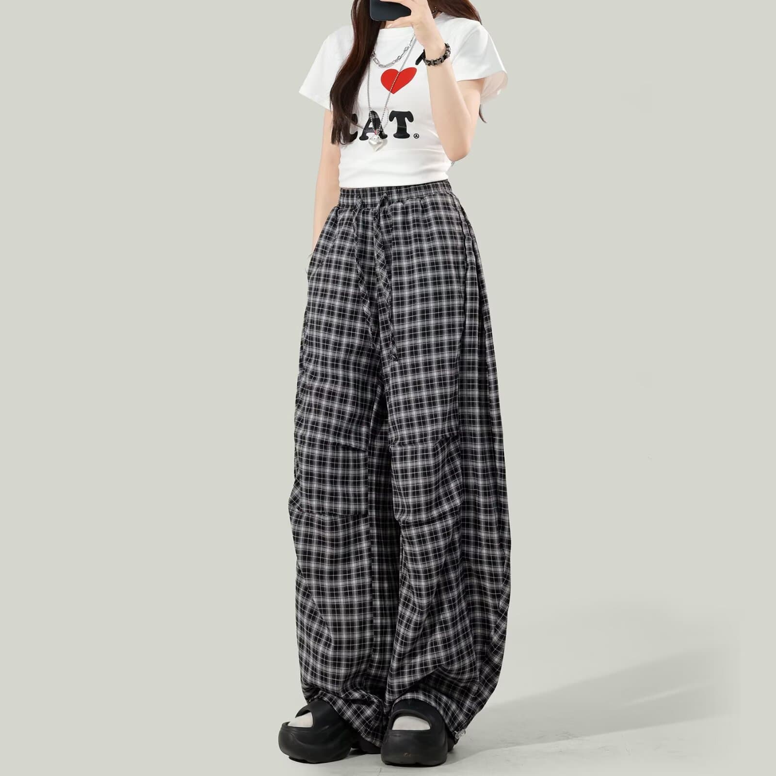 아메리칸 검정색 체크무늬 바지 여성 여름 새로운 로우 웨이스트 루즈핏 도루 센스 모통이 칼 캐주얼 와이드 레그 팬츠 이미지 5