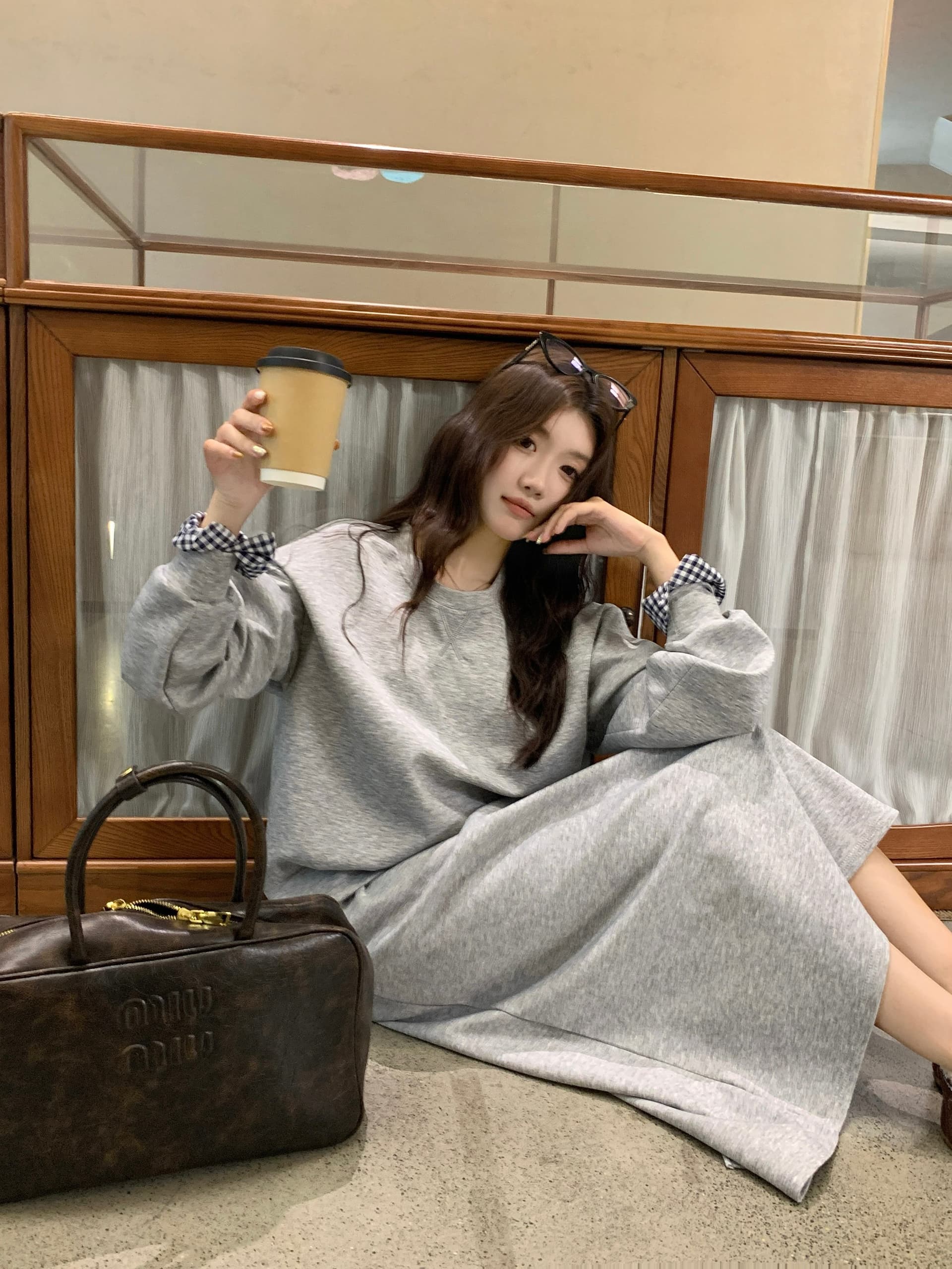 아메리칸 레트로 회색 스포츠 슈트 여성 셔츠 반신 스커트 투피스 세트 상세 이미지 35