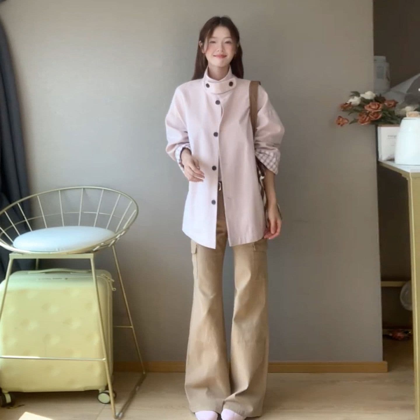 크림 복숭아 분말 옷소매 에 명중 그리드 짧은 바람막이 여성 코트 디자인 센스 2026 가을 새로운 이미지 2
