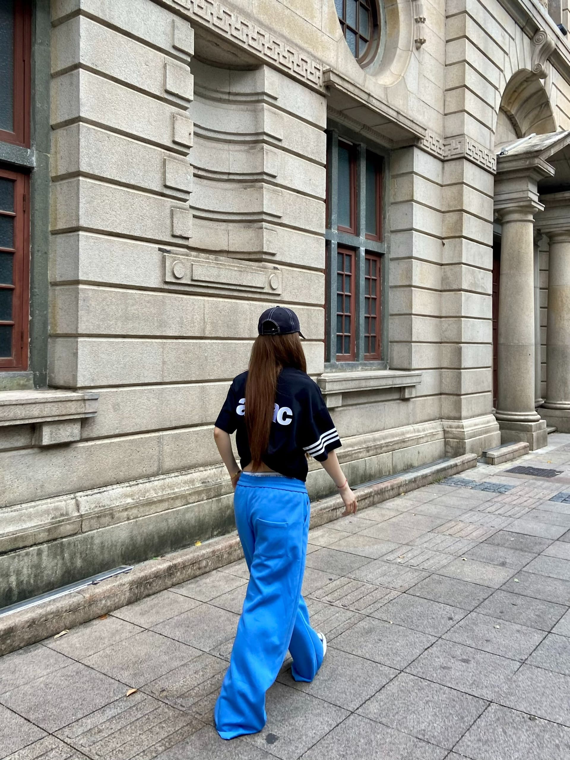 좋은 품질 원본 올린 사람 : 에디션 알파벳 프린트 운동 웨이 바지 남녀 작은 대중 도루 센스 넓은 다리 바닥 청소 캐주얼 긴 바지 상세 이미지 8