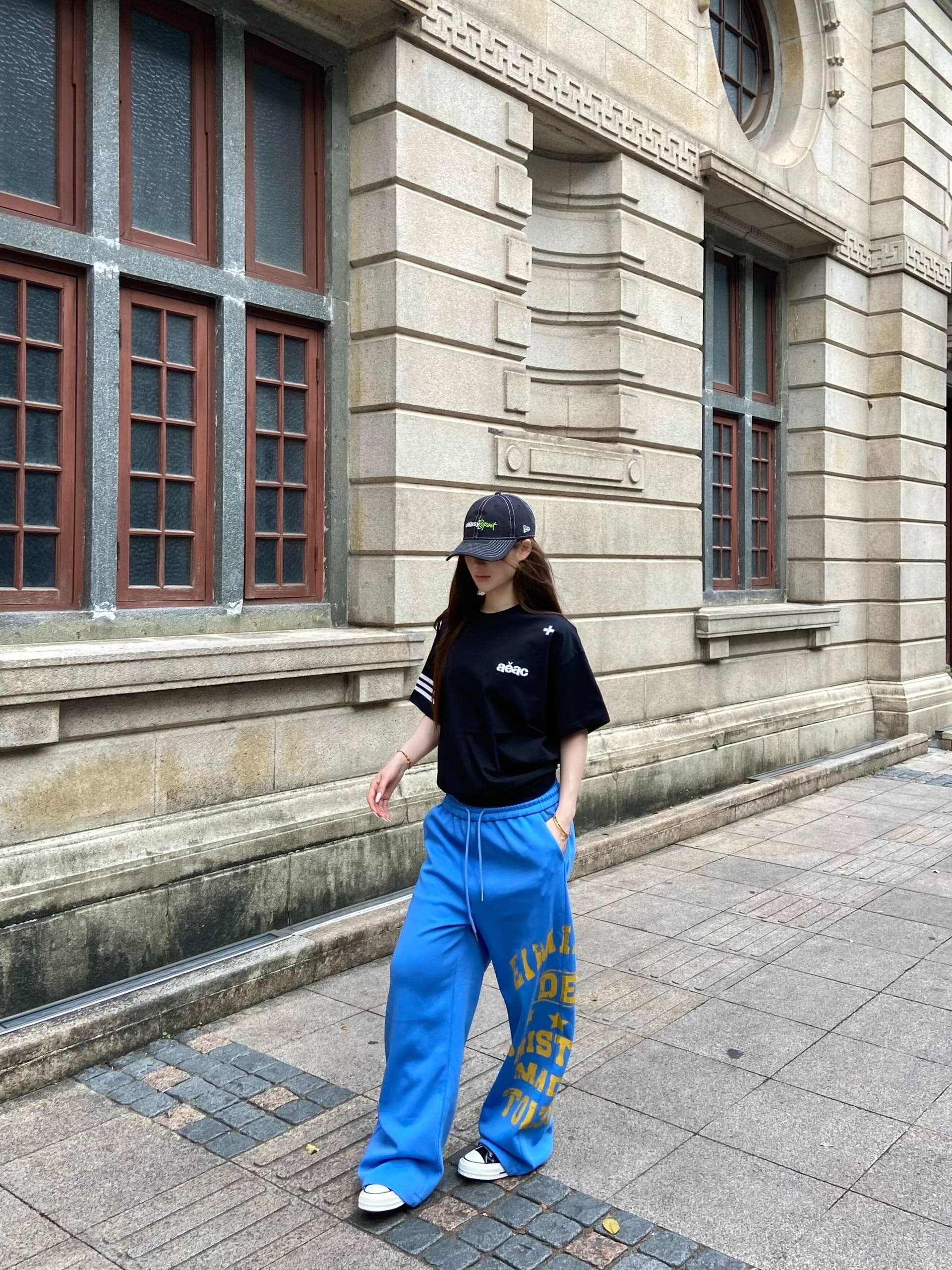 좋은 품질 원본 올린 사람 : 에디션 알파벳 프린트 운동 웨이 바지 남녀 작은 대중 도루 센스 넓은 다리 바닥 청소 캐주얼 긴 바지 상세 이미지 9