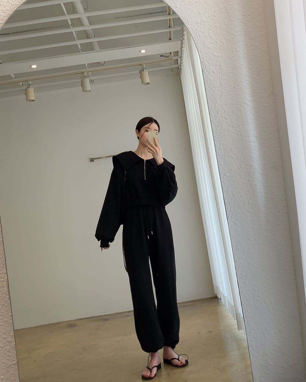 한국 chic 가을 겨울 레트로 품격 빅 칼라 루즈핏 쇼트 스타일 긴팔 후드티 하이웨이스트 캐주얼 바지 긴 바지 여성 이미지 2