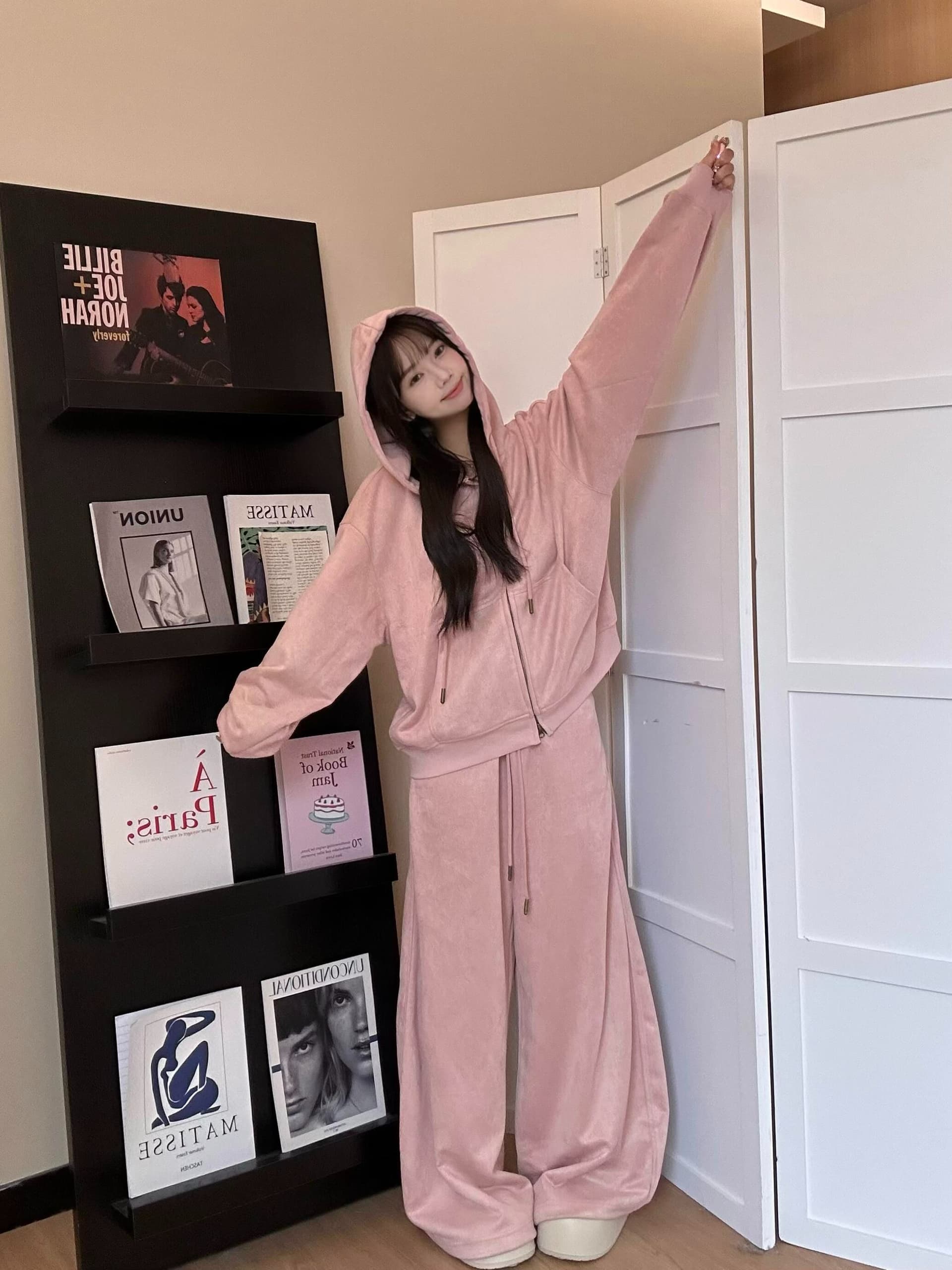 새로운 캐주얼 스포츠 슈트 봄 가을 슬림해 보이는 후드 한국 스타일 루즈핏 지퍼 오픈 가디건 긴 바지 후드티 투피스 슈트 상세 이미지 4