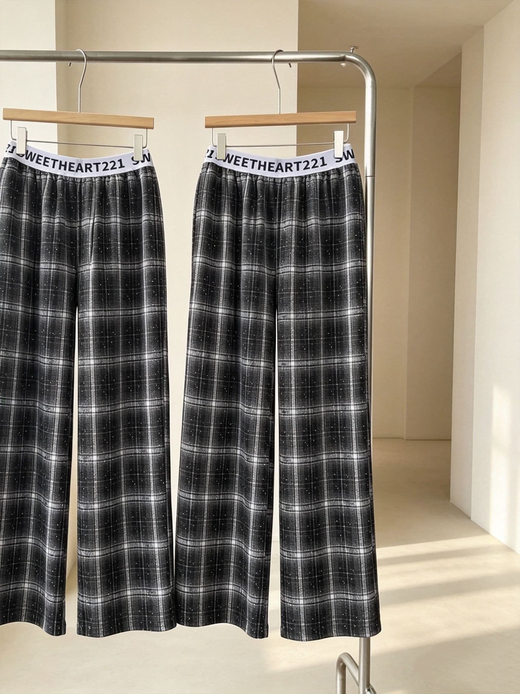 아메리칸 거리 플래시 훈련 체크무늬 캐주얼 바지 여성 알파벳 패치워크 허리 머리 루즈핏 넓은 다리 슬림해 보이는 도루 센스 스트레이트 긴 바지 상세 이미지 6