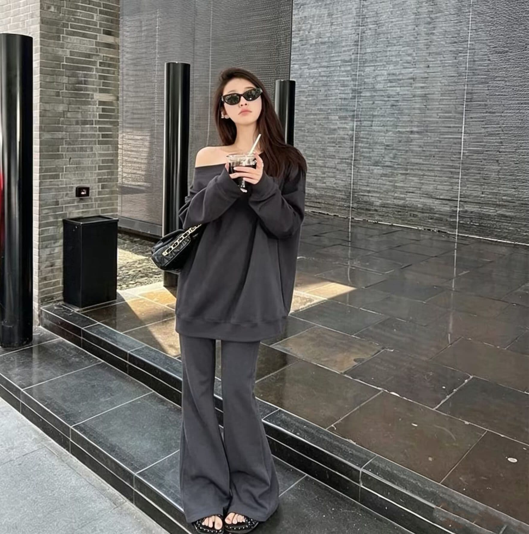 모방 면 사선 무늬 당겨 프레임 250그램 봄 가을 캐주얼 비스듬한 칼라 오프숄더 긴팔 후드티 긴 바지 투피스 슈트 여성 상세 이미지 6