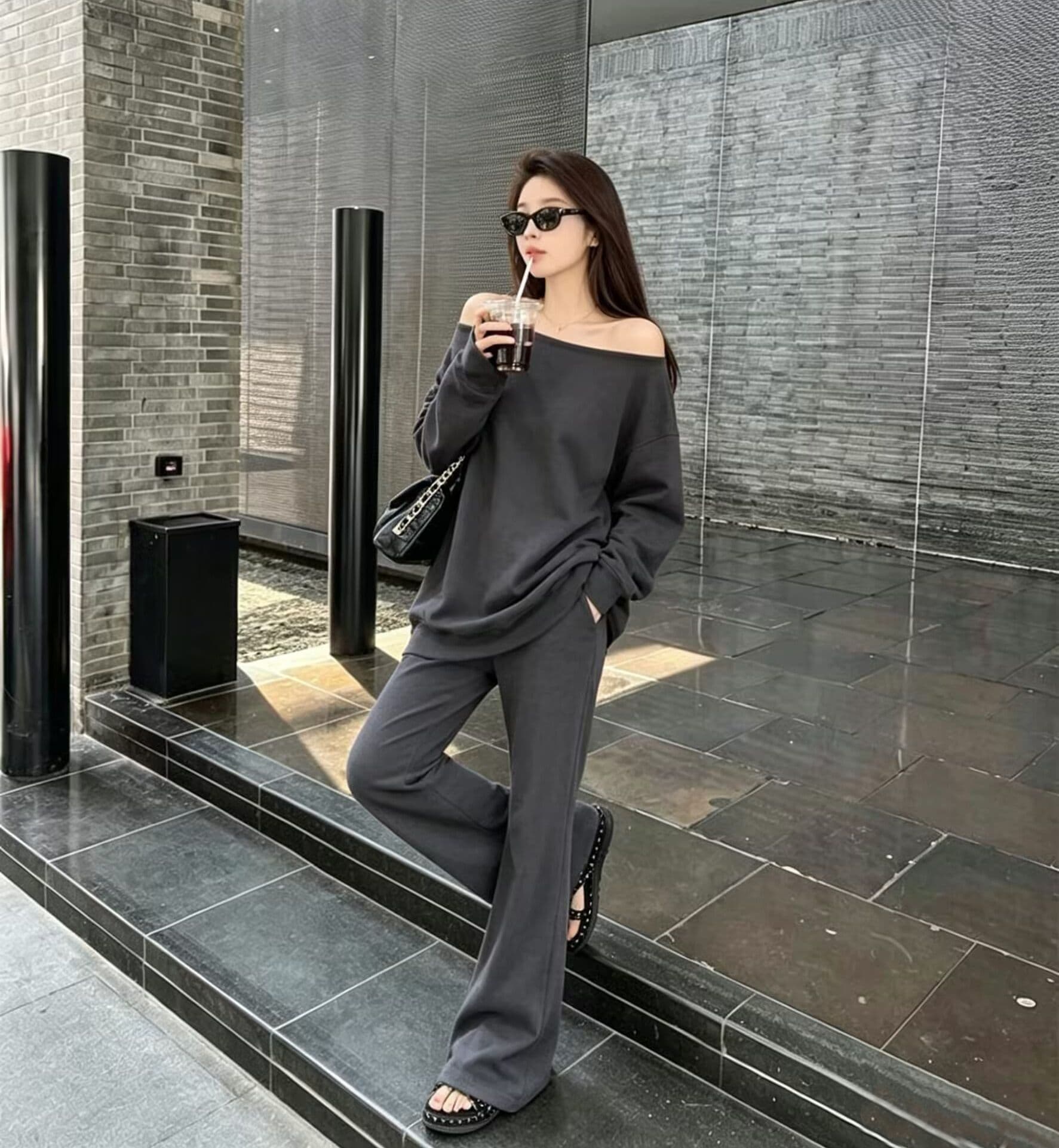 모방 면 사선 무늬 당겨 프레임 250그램 봄 가을 캐주얼 비스듬한 칼라 오프숄더 긴팔 후드티 긴 바지 투피스 슈트 여성 상세 이미지 8