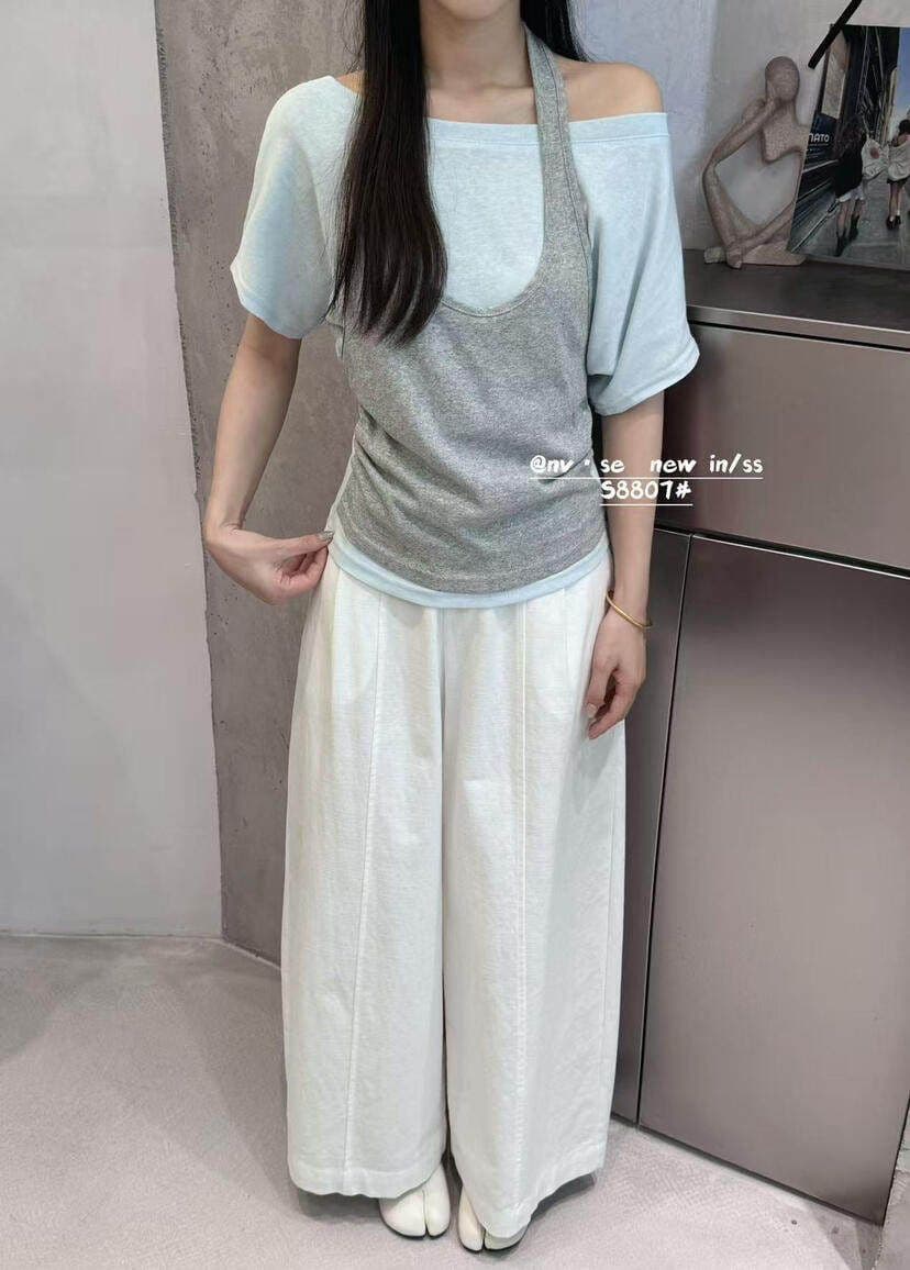 2026 여름 새로운 한국 스타일 패션 다용도 슬림해 보이는 행침 목 패치워크 색상 페이크 레이어드 반팔 티셔츠 여성 셔츠 이미지 2