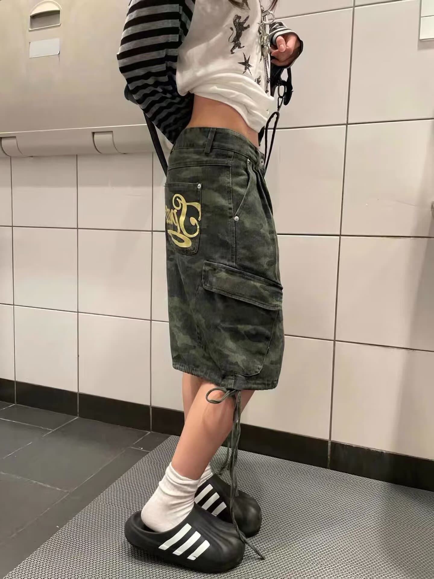 카모플라주 알파벳 프린트 빅 포켓 스트랩 워크웨어 반바지 여성 레트로 핫걸 차가운 잘 생긴 춤추기 운동 넓은 다리 바지 상세 이미지 6