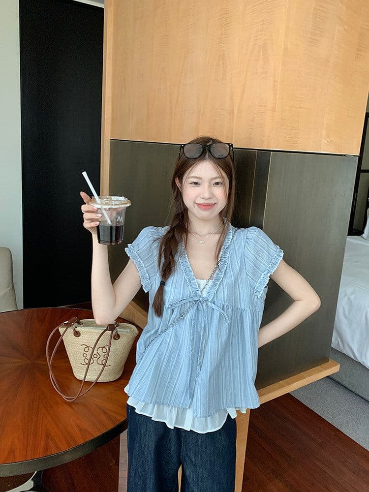 우 77 루즈핏 한국 스타일 페이크 레이어드 반팔 파란색 인형 셔츠 V 넥 셔츠 프릴 레이스업 디자인 센스 맨위 상세 이미지 9