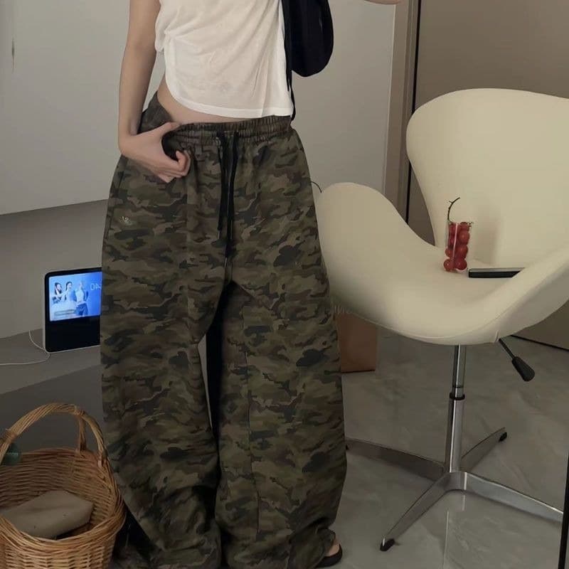 여름 새로운 아메리칸 레트로 하이웨이스트 루즈핏 와이드 레그 팬츠 도루 센스 허리밴드 카모플라주 바지 캐주얼 바지 여성
