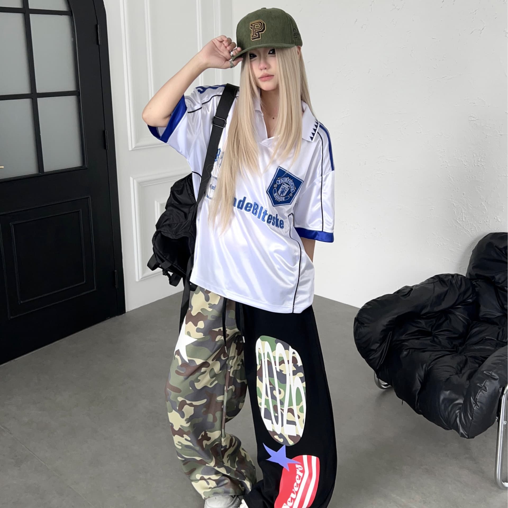 아메리칸 거리 카모플라주 패치워크 별 스트라이프 프린트 캐주얼 바지 넓은 다리 펌프 로프 웨이 바지 이미지 5