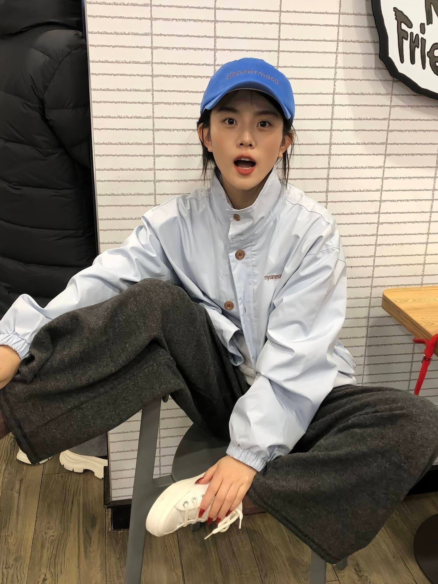 원본 것 스탠드 칼라 싱글 줄 버튼 캐주얼 재킷 여자 봄 2026 봄 가을 작은 키 재킷 오픈 가디건 맨위 상세 이미지 3