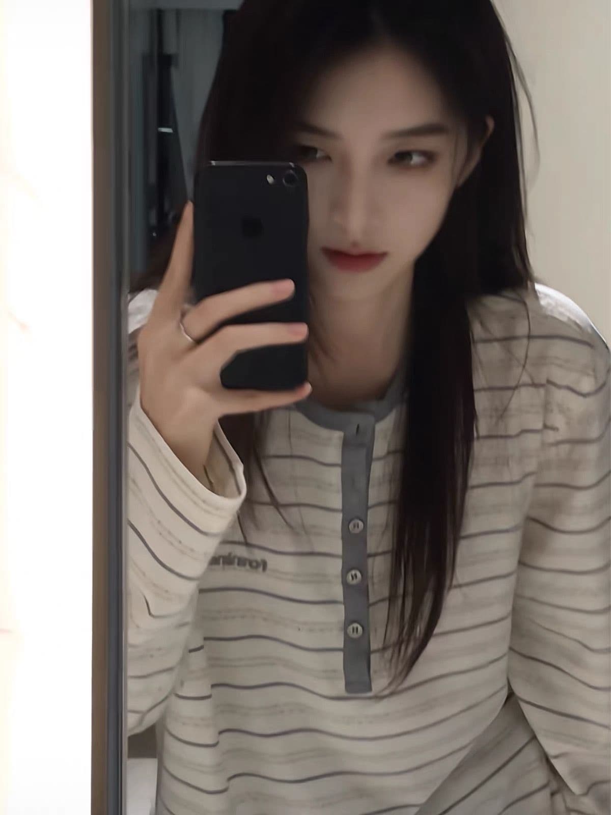 원본 솜씨 광저우 원본 원단 긴팔 티셔츠 여성