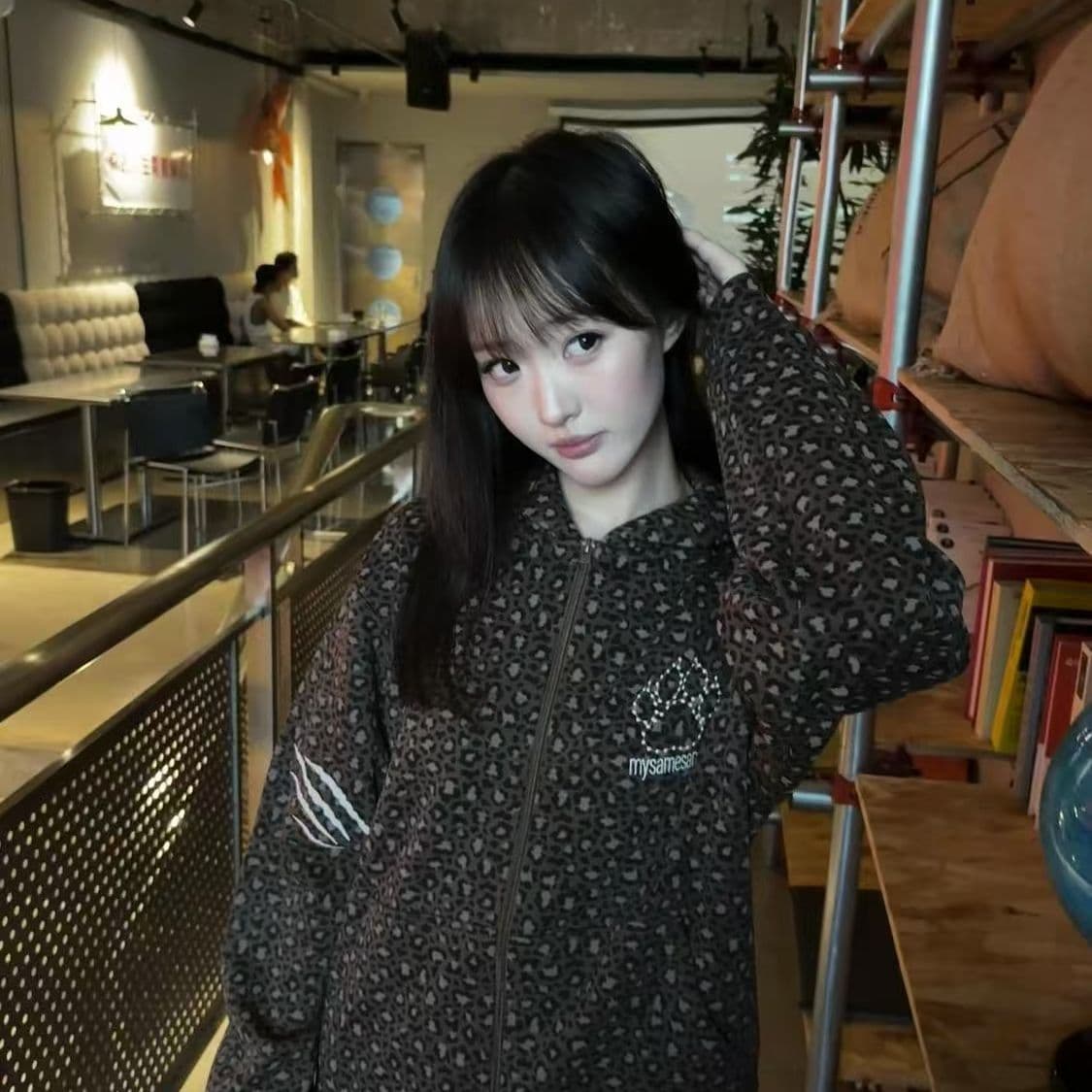 얇은 스타일 털이 있는 이후 패키지 기사 자수 순수한 Mianhua 면 복합 후드티 여성 이미지 3