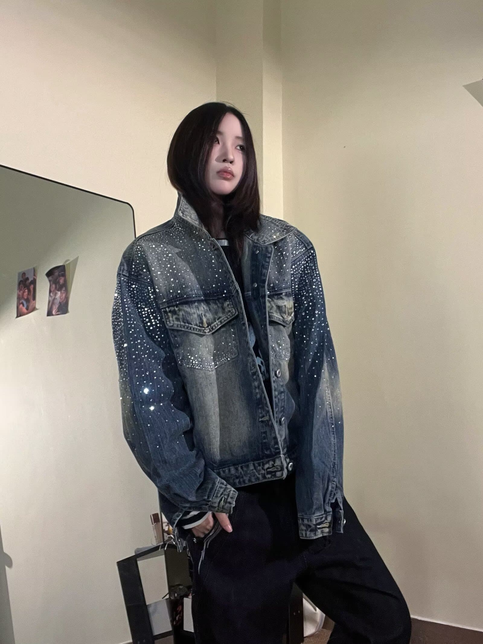 2026 새로운 유럽 상품 비즈 박기 핫픽스 데님 여성 코트 조기 가을 고급 센스 쇼트 스타일 디자인 센스 데님 맨위 이미지 2