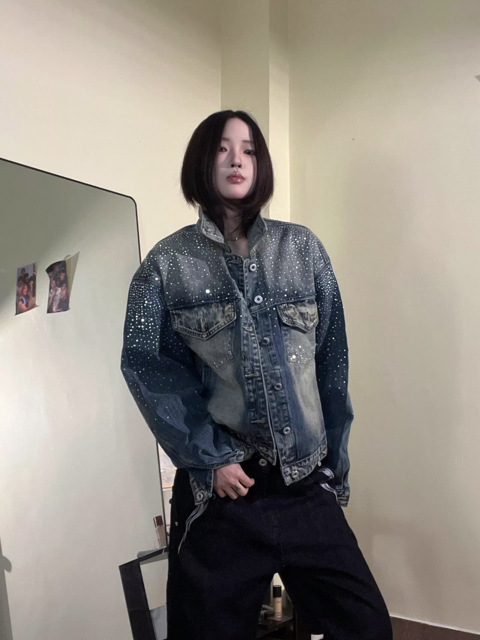 2026 새로운 유럽 상품 비즈 박기 핫픽스 데님 여성 코트 조기 가을 고급 센스 쇼트 스타일 디자인 센스 데님 맨위 상세 이미지 2