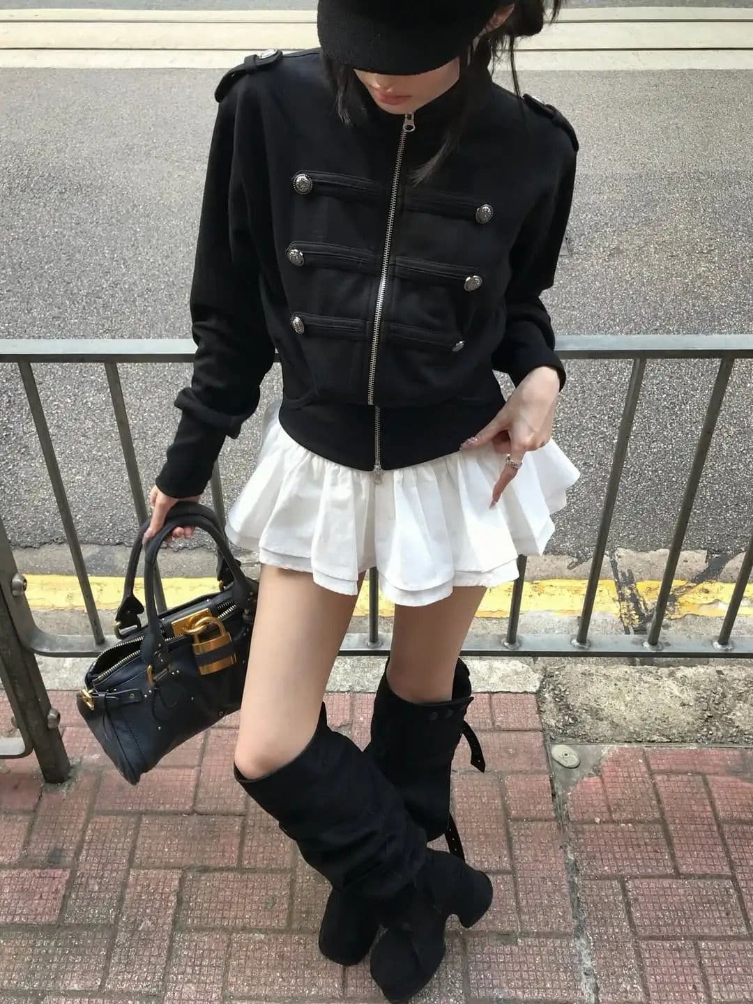이른 가을 레트로 차가운 girl 나폴레옹 빛 펑크 바람 긴팔 후드티 여성 코트 상세 이미지 3