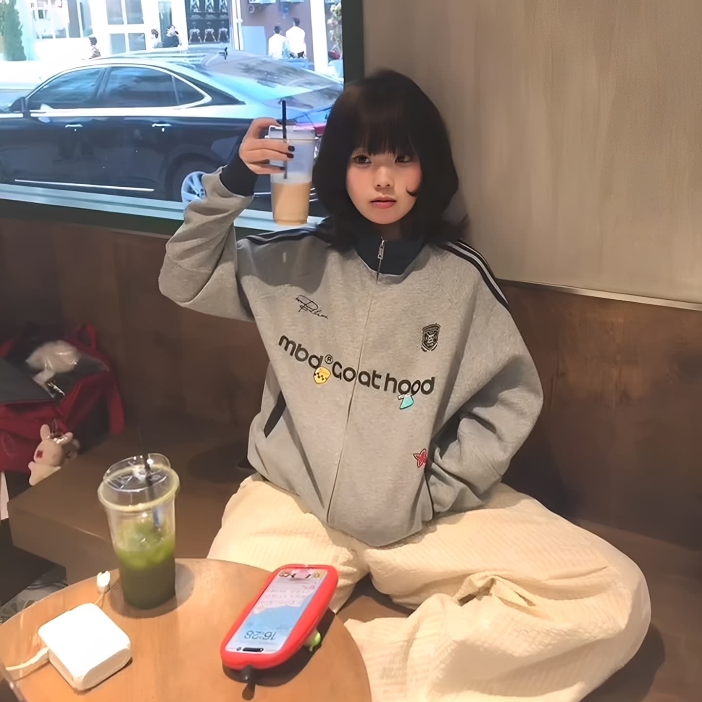 얇은 스타일 털이 있는 순면 아메리칸 레트로 배색 패치워크 3개 바 오픈 가디건 지퍼 후드티 이미지 5