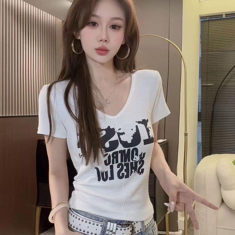 원본 원단 한국 동대문 얇은 스타일 다용도 V넥 반팔 티셔츠 새로운 여성 슬림해 보이는 맨위 이미지 2