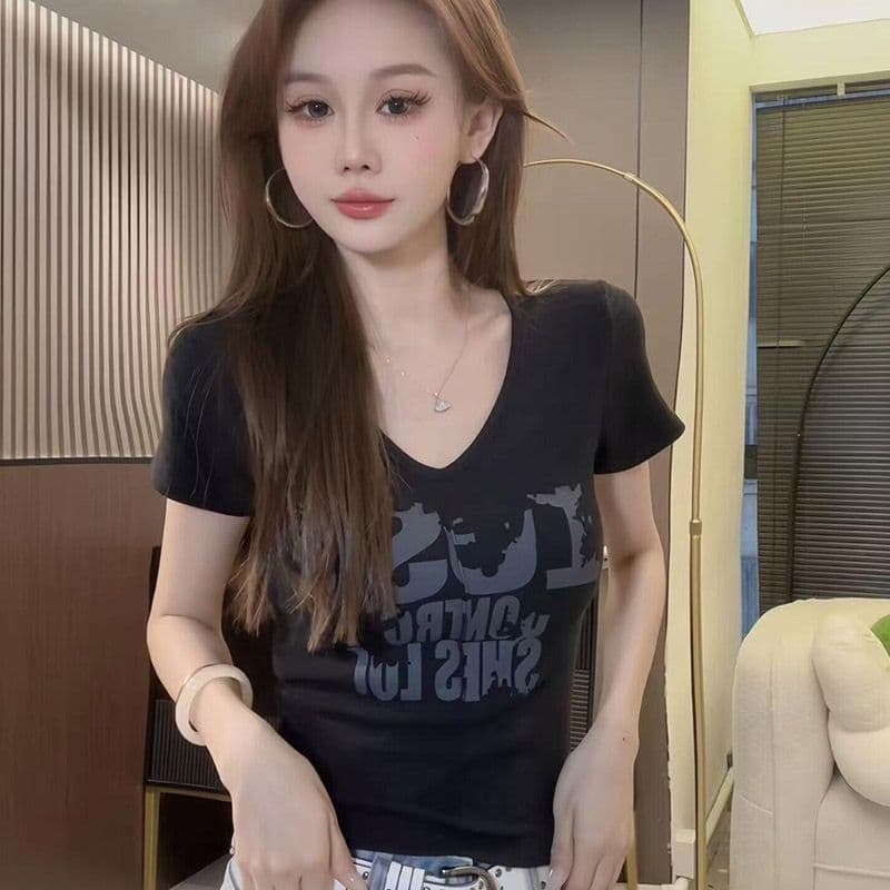 원본 원단 한국 동대문 얇은 스타일 다용도 V넥 반팔 티셔츠 새로운 여성 슬림해 보이는 맨위 이미지 3