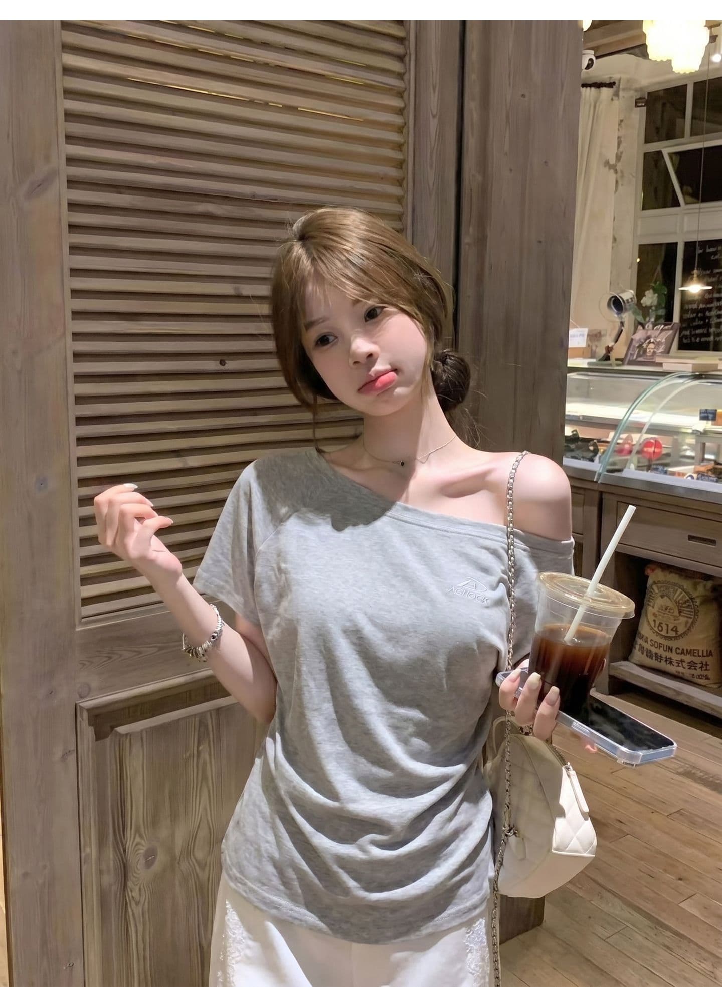 원본 원단 자수 완제품 스트레이트 밖으로 210 그램 95 면 40s 오스트리아 델 오프숄더 달콤함 순수한 욕망 맨위 상세 이미지 6