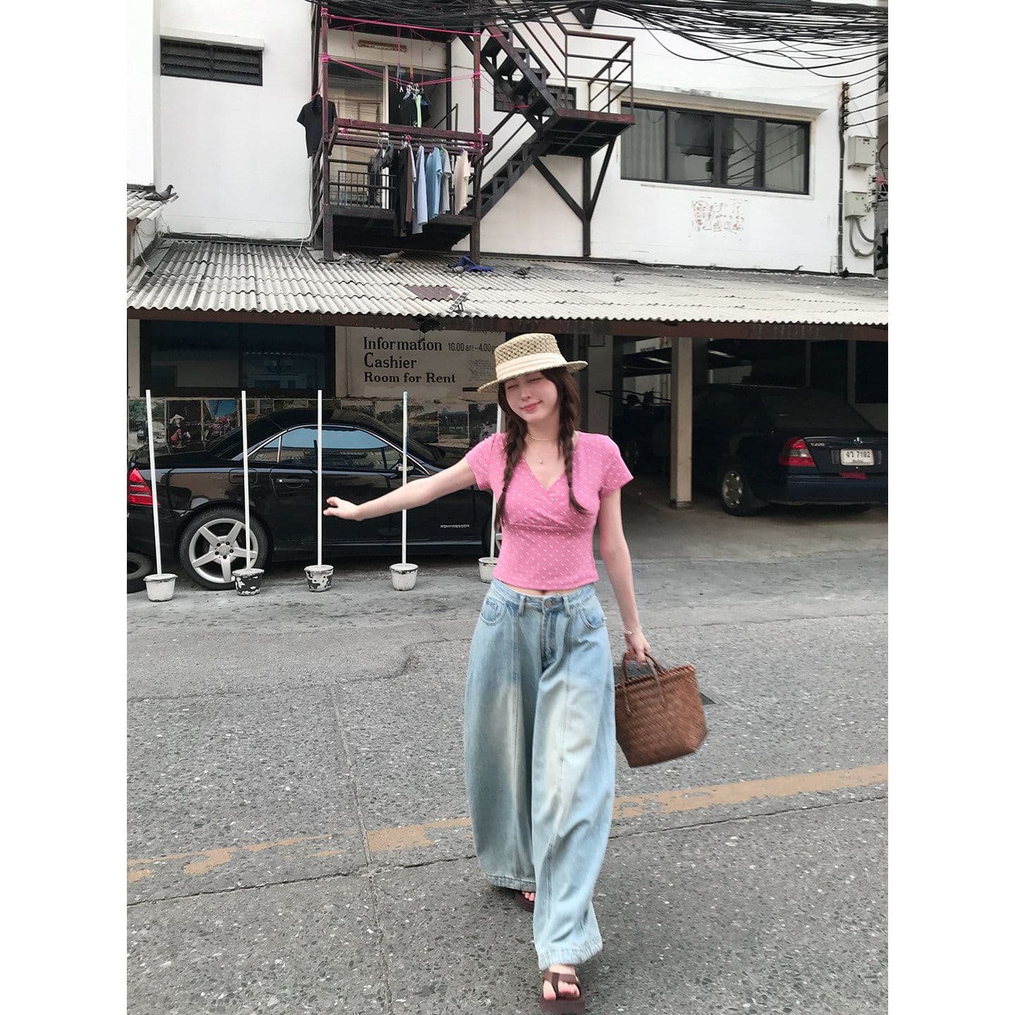ptonumi 한여름 매화 와인 십자가 빅 브이 넥 도트 무늬 반팔 티셔츠 여성 Z아 어깨 순수한 욕망 맨위 쇼트 스타일 이미지 4
