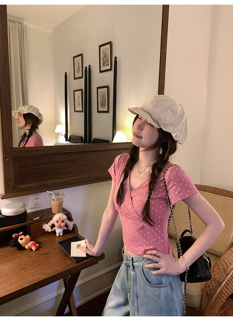 ptonumi 한여름 매화 와인 십자가 빅 브이 넥 도트 무늬 반팔 티셔츠 여성 Z아 어깨 순수한 욕망 맨위 쇼트 스타일 상세 이미지 4