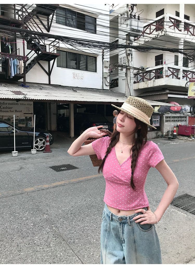 ptonumi 한여름 매화 와인 십자가 빅 브이 넥 도트 무늬 반팔 티셔츠 여성 Z아 어깨 순수한 욕망 맨위 쇼트 스타일 상세 이미지 15