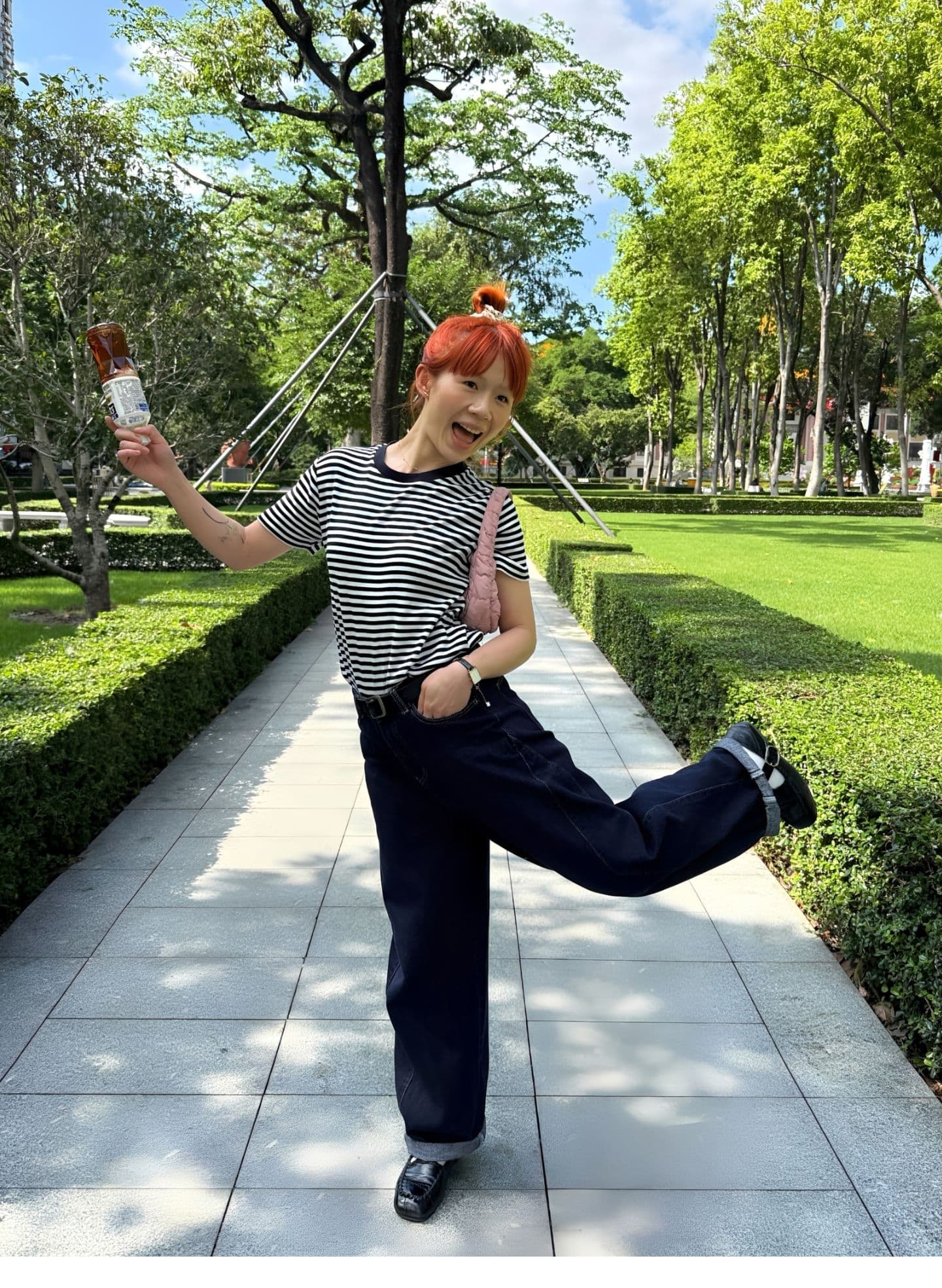 광저우 원단 대나무 마디 면 흑백 줄무늬 패치워크 색상 마이크로 ~을 통해 얇은 스타일 반팔 티셔츠 여성 셔츠 상세 이미지 4