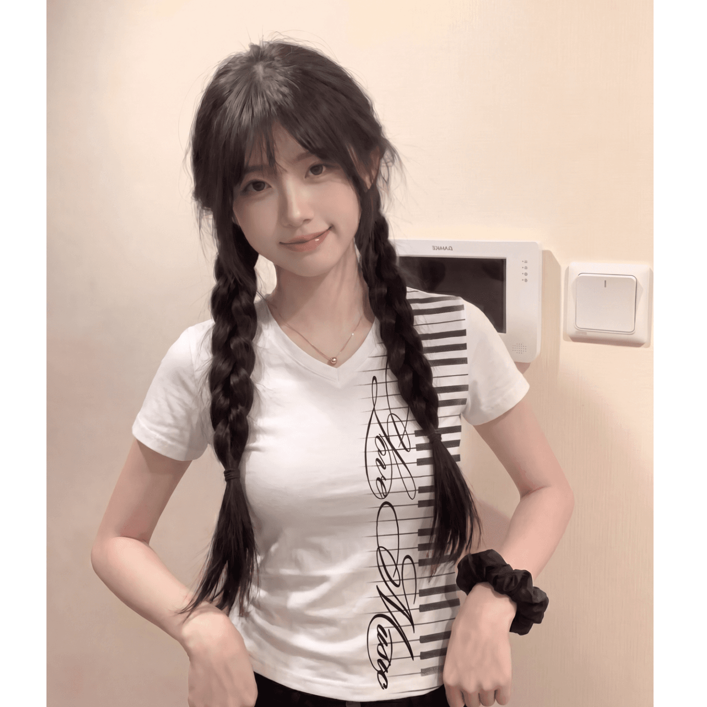 광저우 원단 전후 디지털 직분사 210 그램 95 면 40s 오스트리아 델 피아노 반팔 티셔츠 여성 트렌디 이미지 2