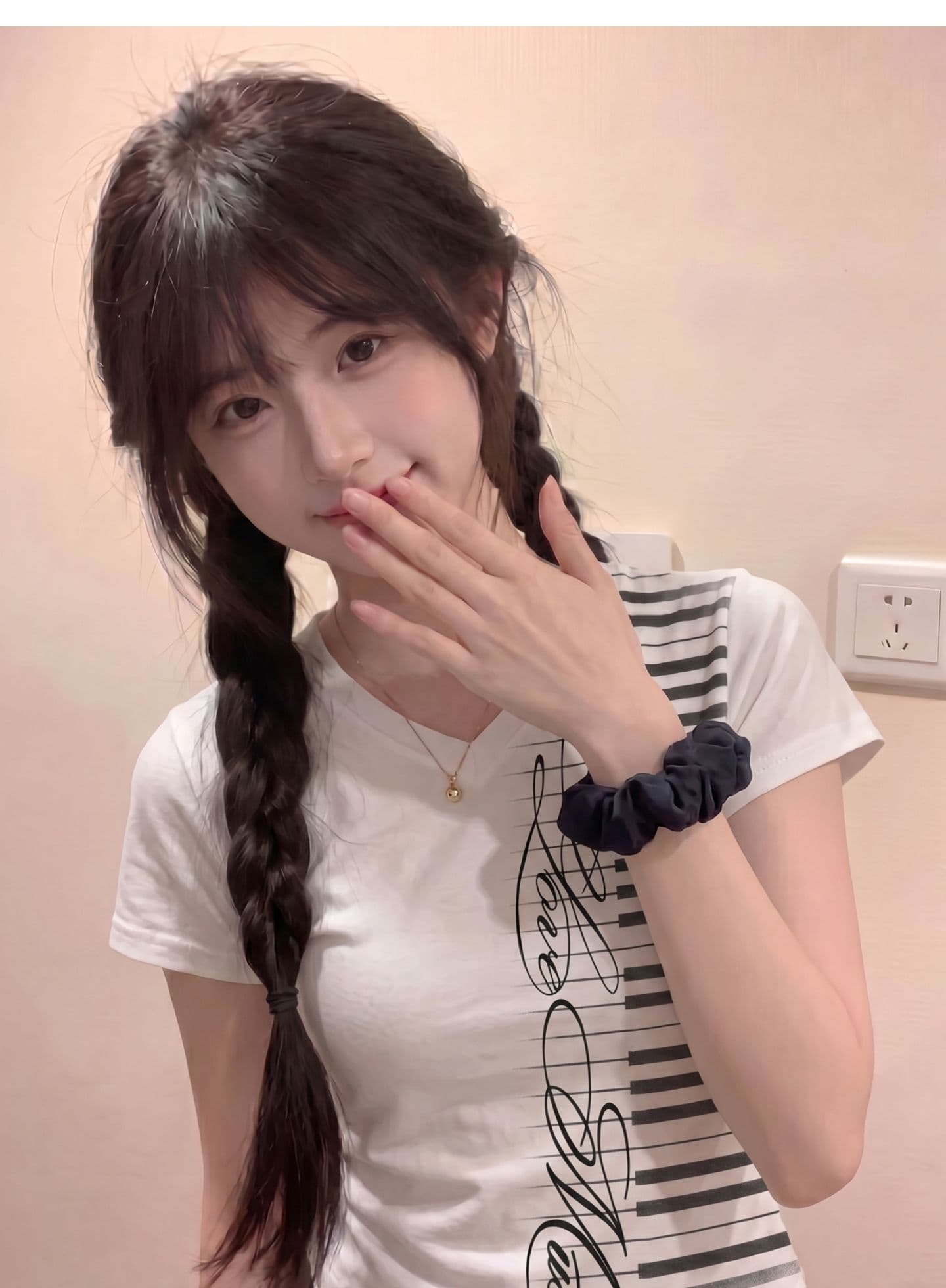 광저우 원단 전후 디지털 직분사 210 그램 95 면 40s 오스트리아 델 피아노 반팔 티셔츠 여성 트렌디 상세 이미지 6