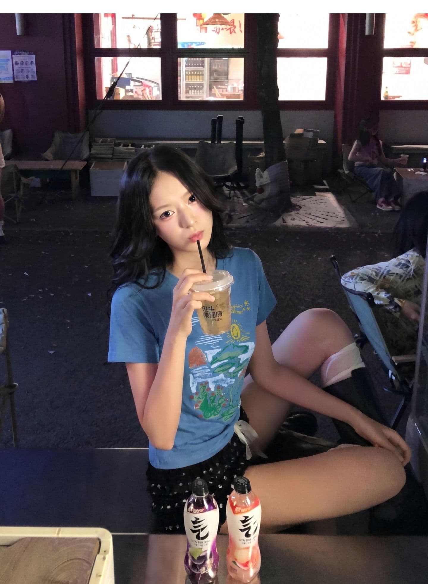 광저우 원단 인쇄 완제품 210 그램 95 면 40s 오스트리아 델 풍경 프린트 파란색 쇼트 스타일 티셔츠 상세 이미지 7